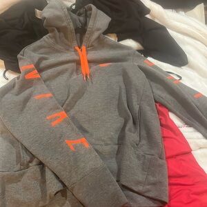Nike dri fit sweat shirt women’s gray and orange great condition